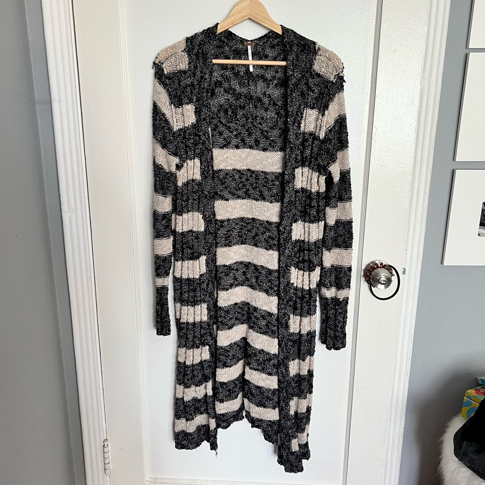 DONATING 6/25! FP knitted long cardigan size L